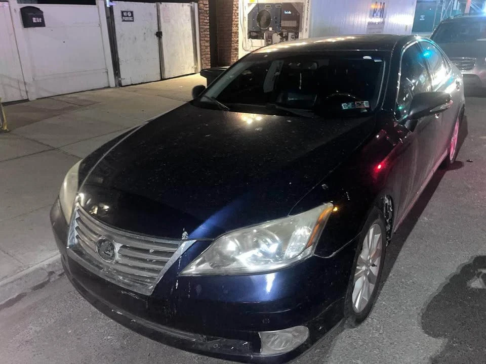 2012 Lexus ES 5th Gen - Image 2 of 4