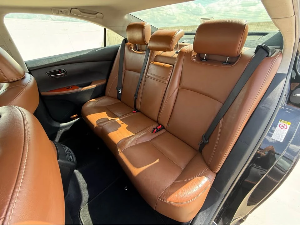 2012 Lexus ES 5th Gen - Image 9 of 16
