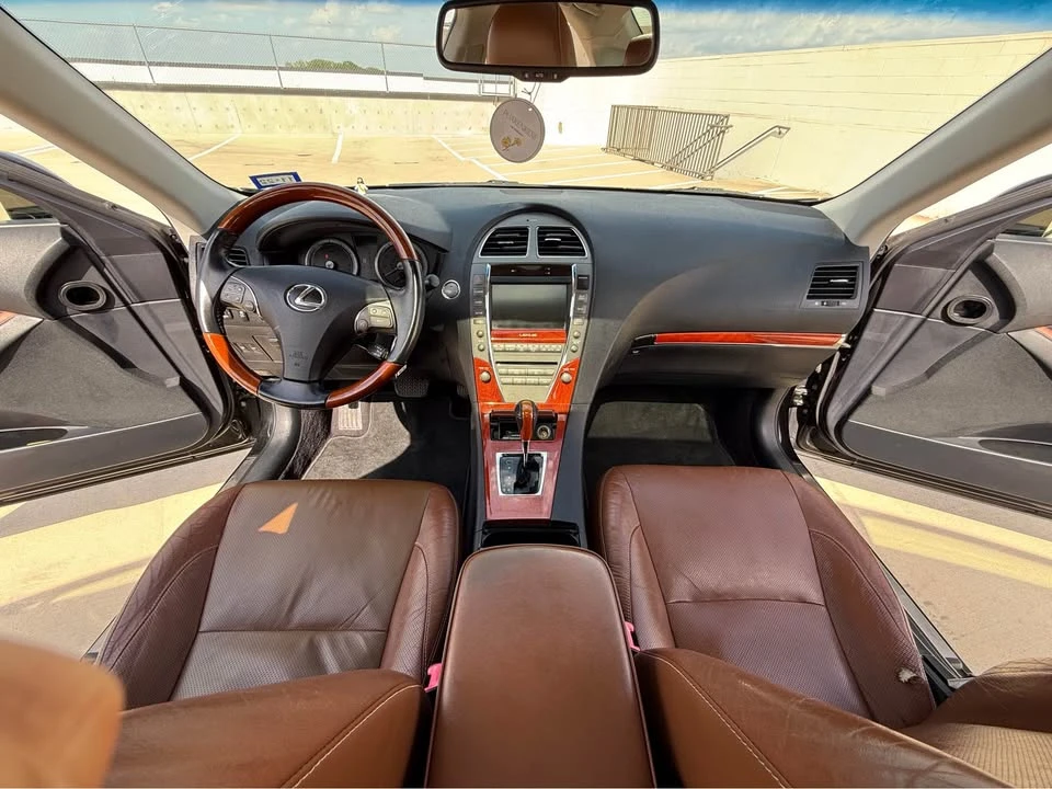 2012 Lexus ES 5th Gen - Image 15 of 16