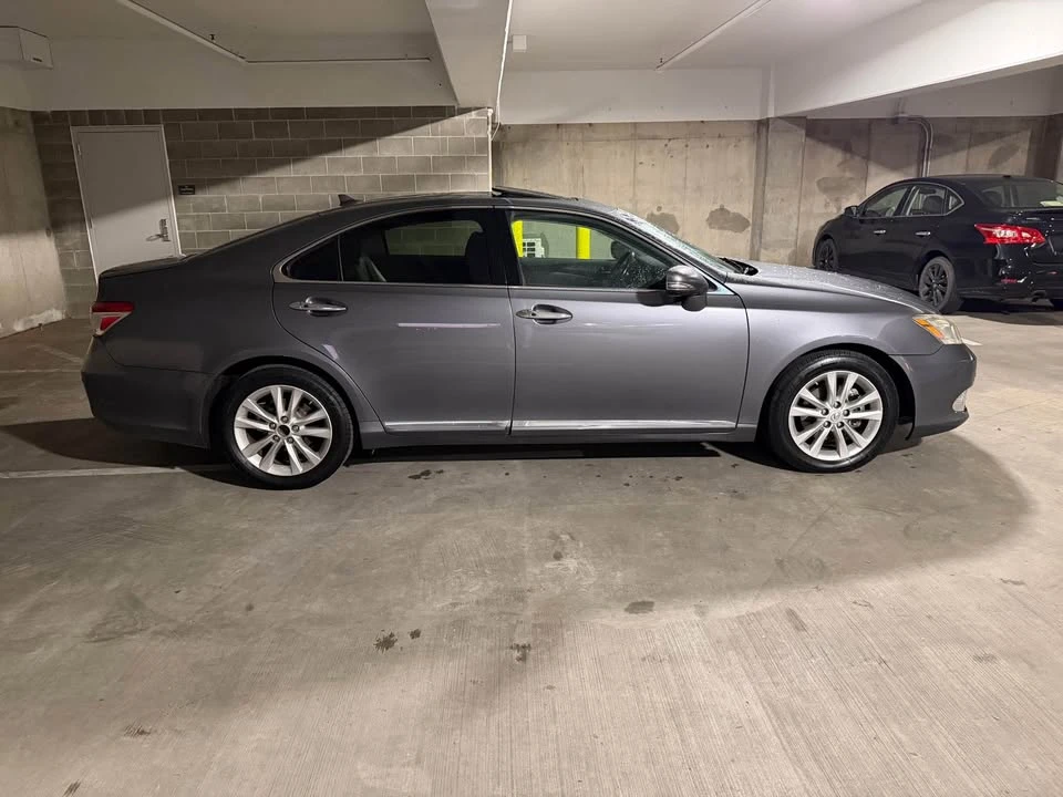 2012 Lexus ES 5th Gen - Image 3 of 9