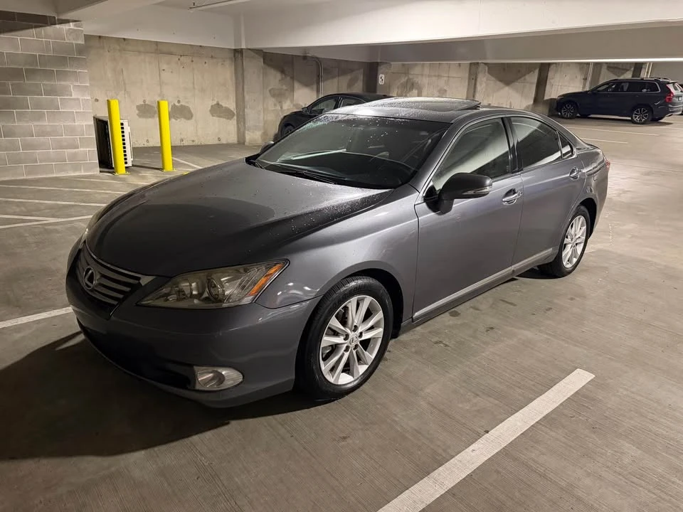 2012 Lexus ES 5th Gen - Image 8 of 9