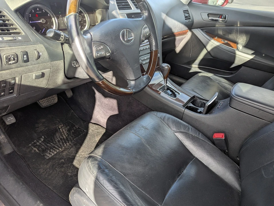 2012 Lexus ES 5th Gen - Image 5 of 11