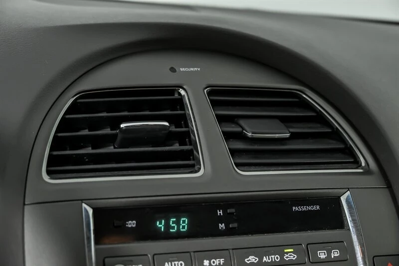 2012 Lexus ES 5th Gen - Image 30 of 31