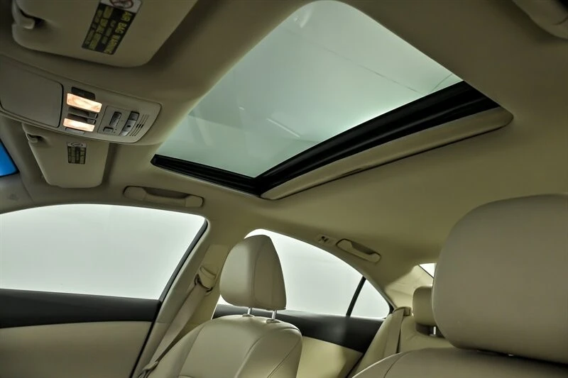 2012 Lexus ES 5th Gen - Image 20 of 31