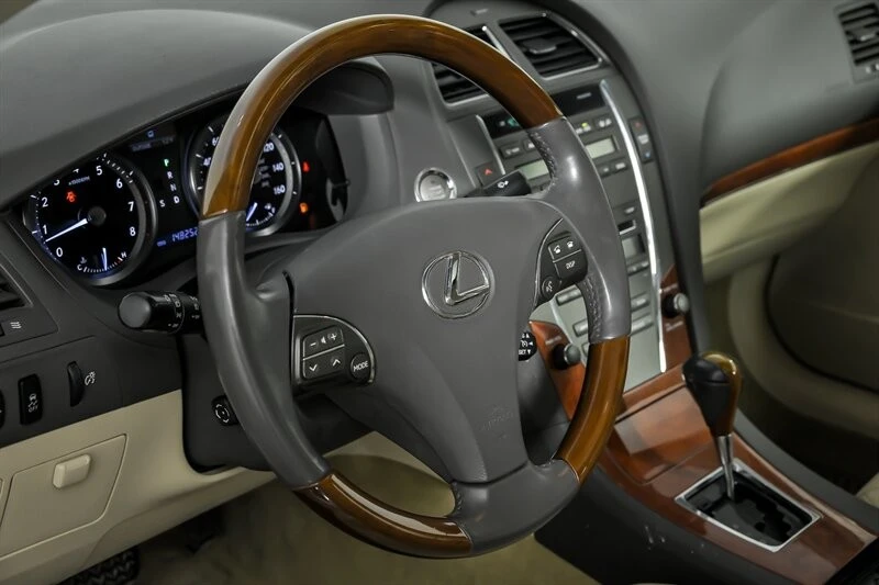 2012 Lexus ES 5th Gen - Image 22 of 31