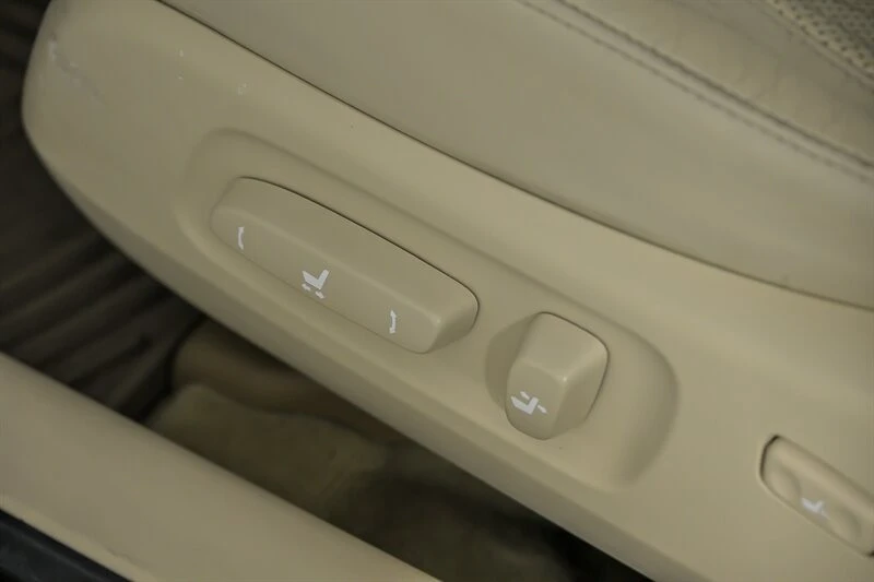 2012 Lexus ES 5th Gen - Image 23 of 31