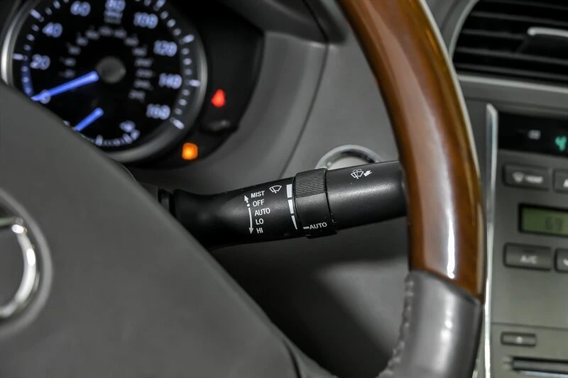 2012 Lexus ES 5th Gen - Image 27 of 31
