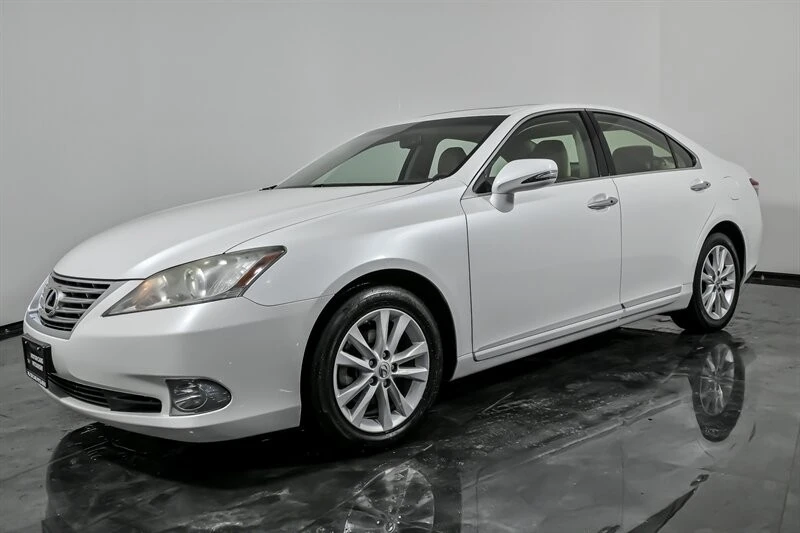 2012 Lexus ES 5th Gen - Image 5 of 31