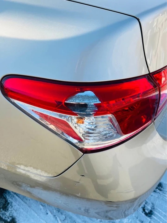 2012 Lexus ES 6th Gen - Image 13 of 13