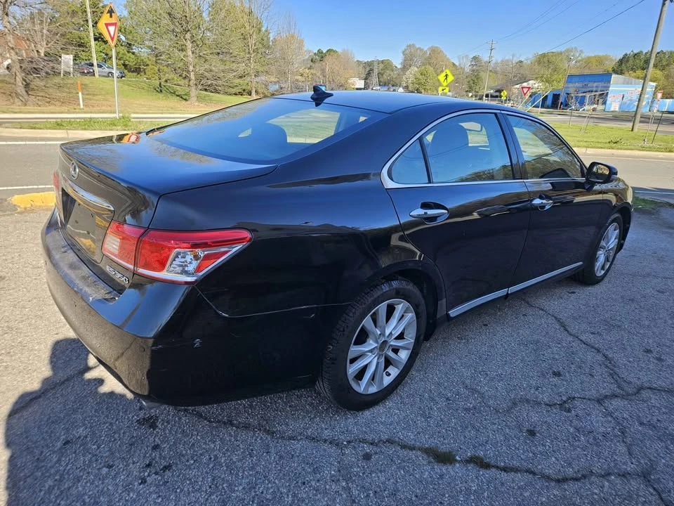 2012 Lexus ES 5th Gen - Image 4 of 19