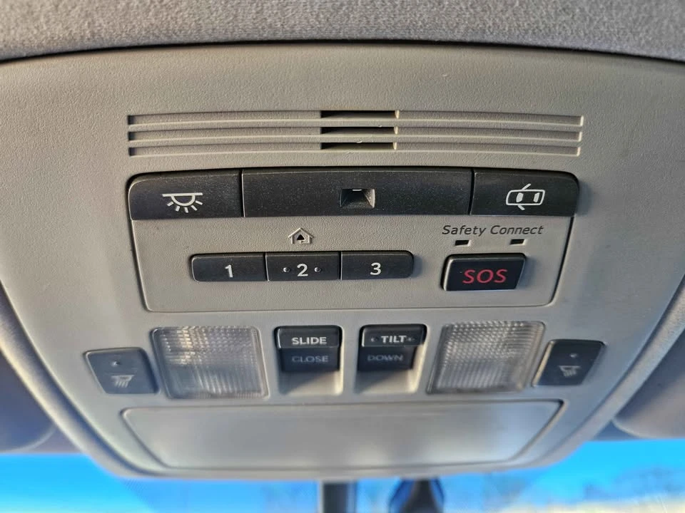 2012 Lexus ES 5th Gen - Image 17 of 19
