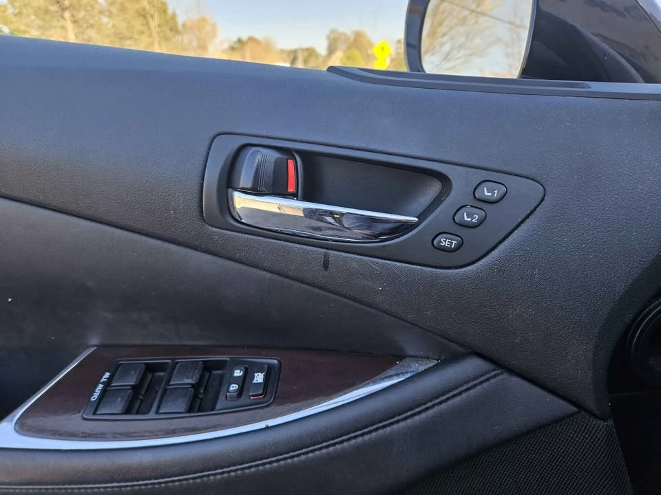 2012 Lexus ES 5th Gen - Image 12 of 19