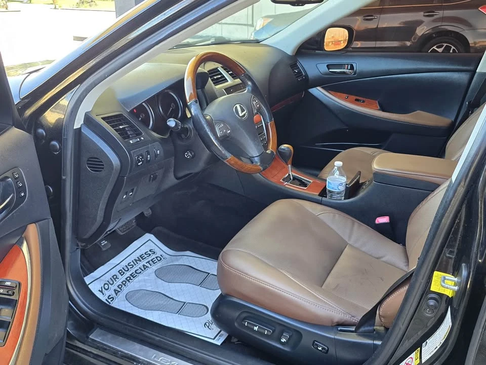 2012 Lexus ES 5th Gen - Image 2 of 9
