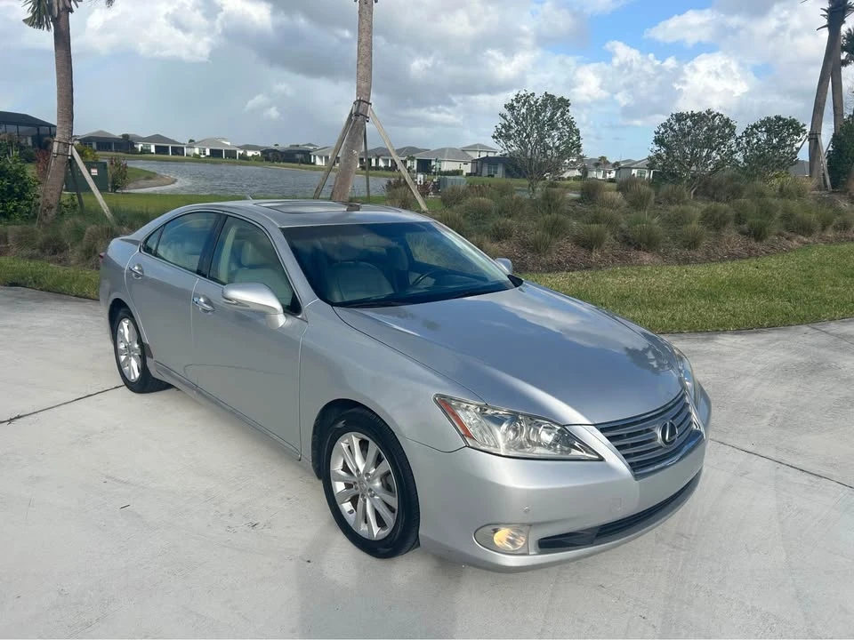 2012 Lexus ES 5th Gen - Image 4 of 20
