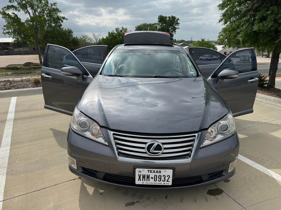2012 Lexus ES 5th Gen - Image 9 of 20