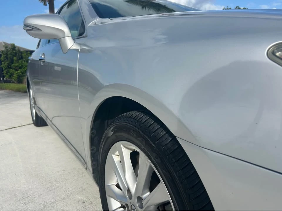 2012 Lexus ES 5th Gen - Image 18 of 20