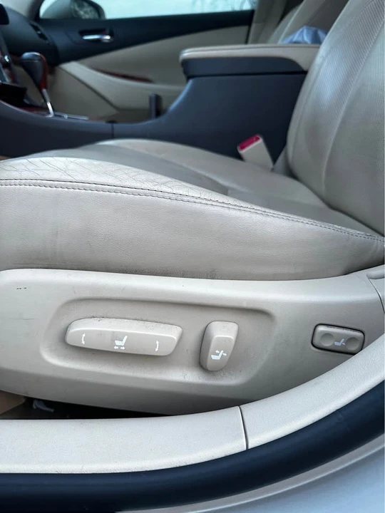 2012 Lexus ES 5th Gen - Image 6 of 13