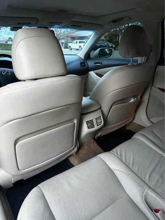2012 Lexus ES 5th Gen - Image 9 of 13