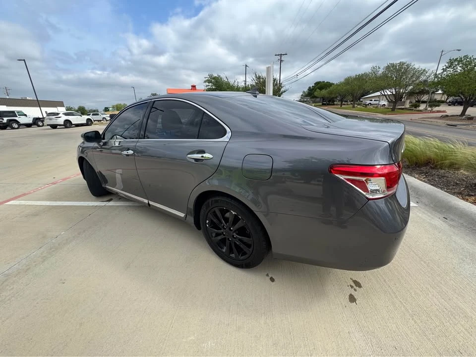2012 Lexus ES 5th Gen - Image 4 of 20