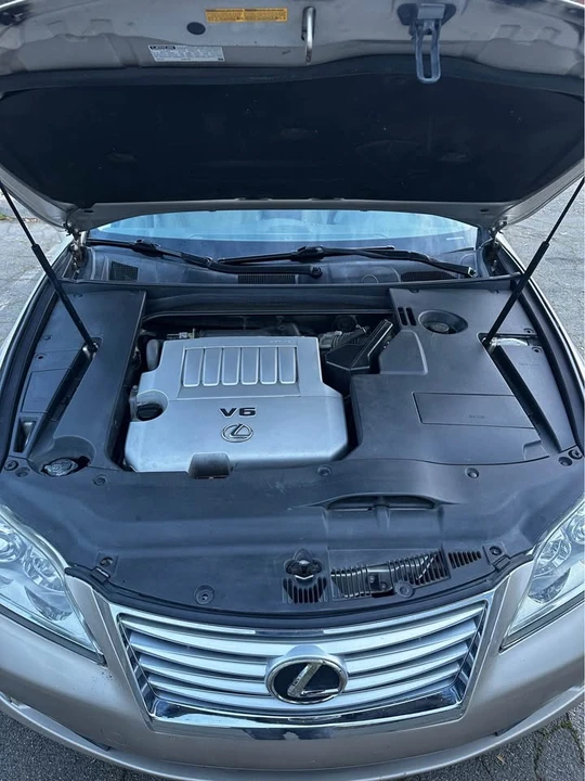 2012 Lexus ES 5th Gen - Image 12 of 13
