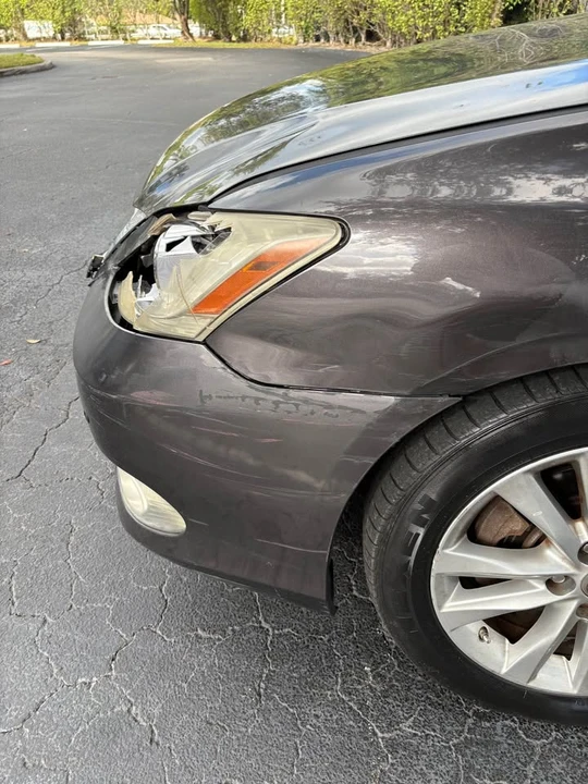 2012 Lexus ES 5th Gen - Image 12 of 17