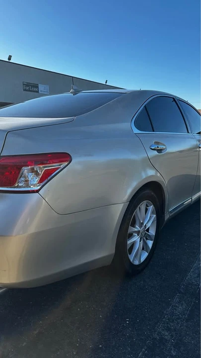 2012 Lexus ES 5th Gen - Image 6 of 13