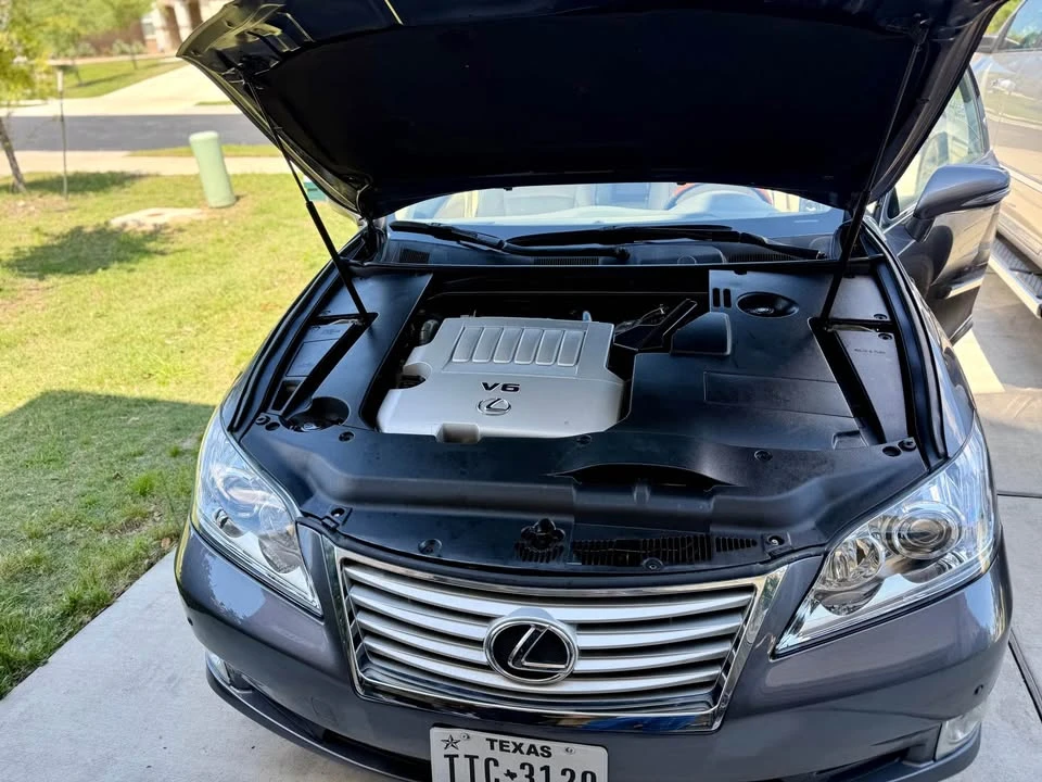 2012 Lexus ES 5th Gen - Image 9 of 18