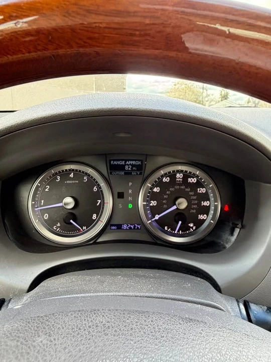 2012 Lexus ES 5th Gen - Image 14 of 18