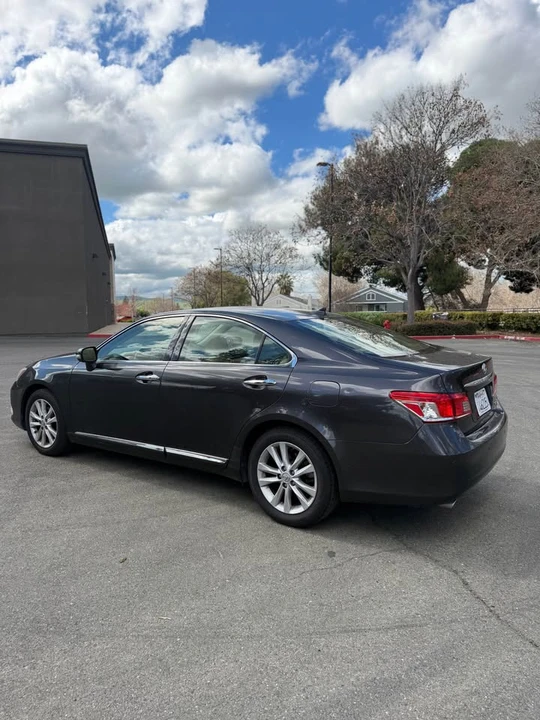 2012 Lexus ES 5th Gen - Image 7 of 18
