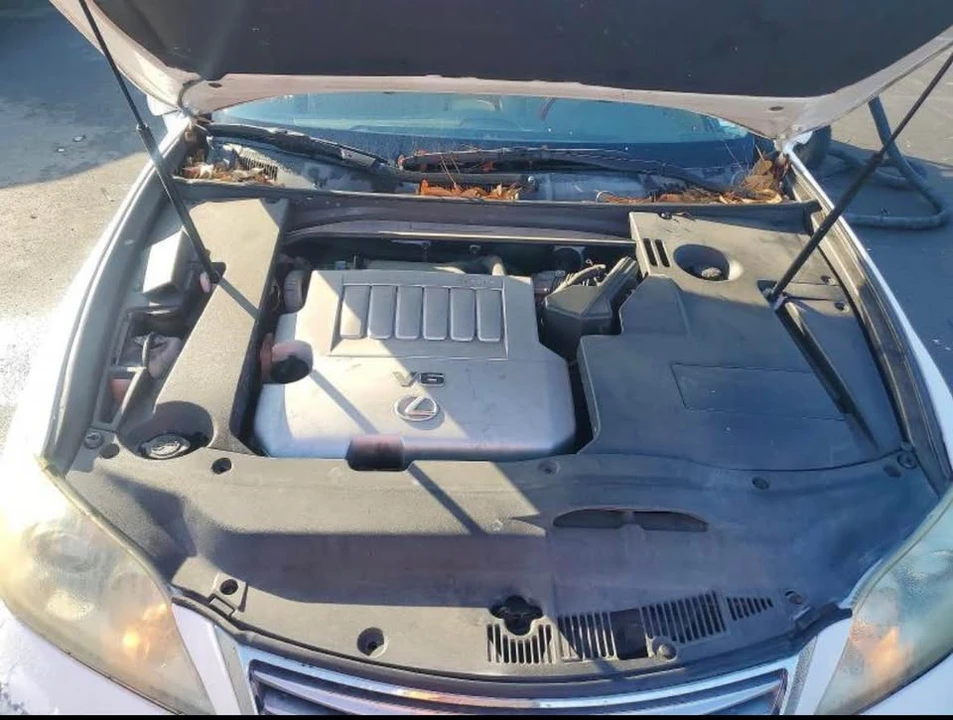 2012 Lexus ES 5th Gen - Image 11 of 18