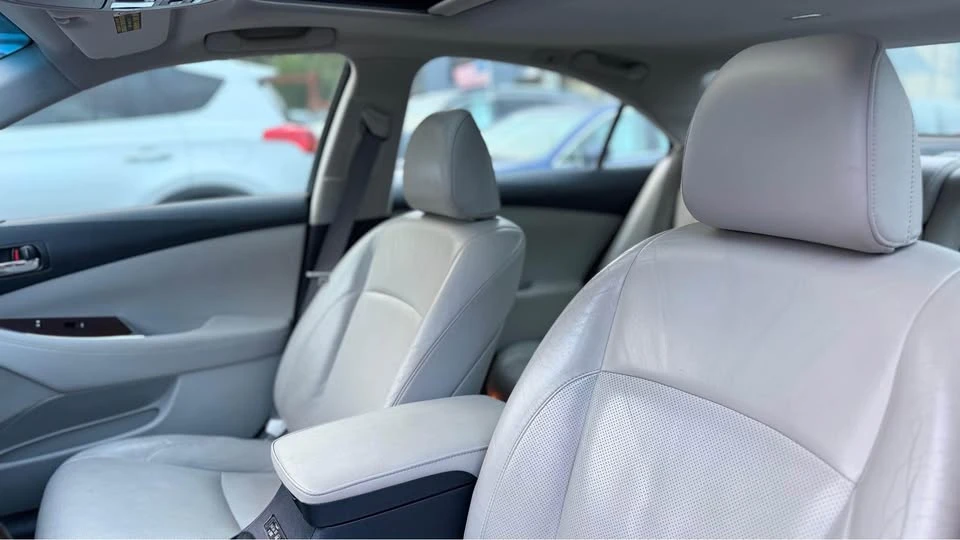 2012 Lexus ES 5th Gen - Image 6 of 14