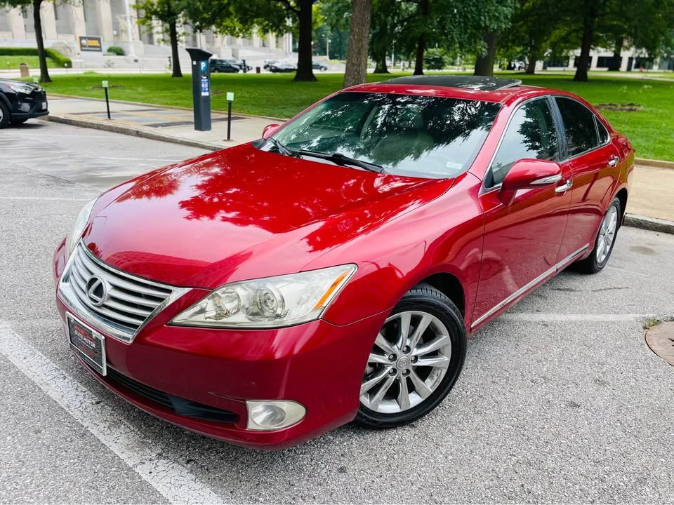 2012 Lexus ES 5th Gen - Image 8 of 18