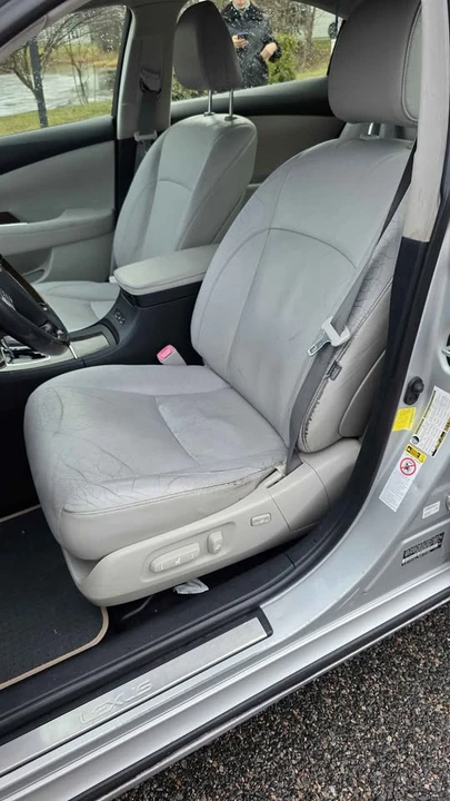 2012 Lexus ES 5th Gen - Image 10 of 20