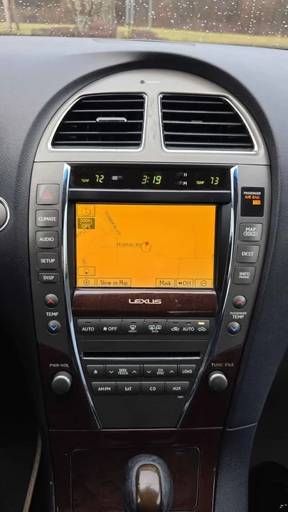 2012 Lexus ES 5th Gen - Image 19 of 20