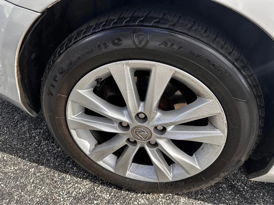 2012 Lexus ES 6th Gen - Image 9 of 9