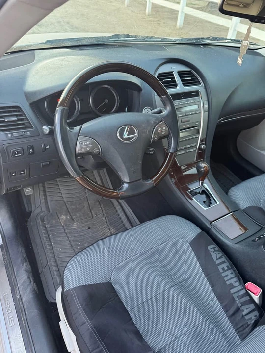 2012 Lexus ES 5th Gen - Image 10 of 12
