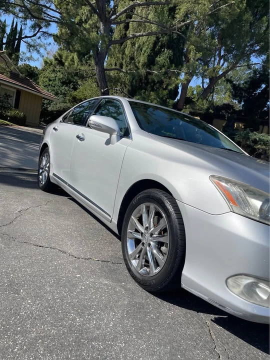 2012 Lexus ES 5th Gen - Image 7 of 14