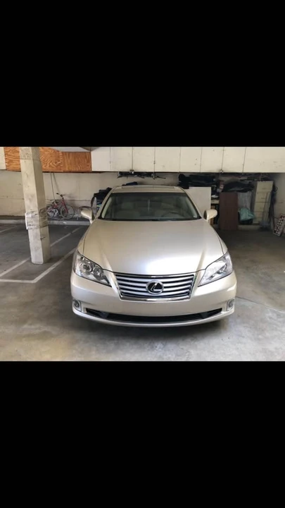 2012 Lexus ES 5th Gen - Image 2 of 9