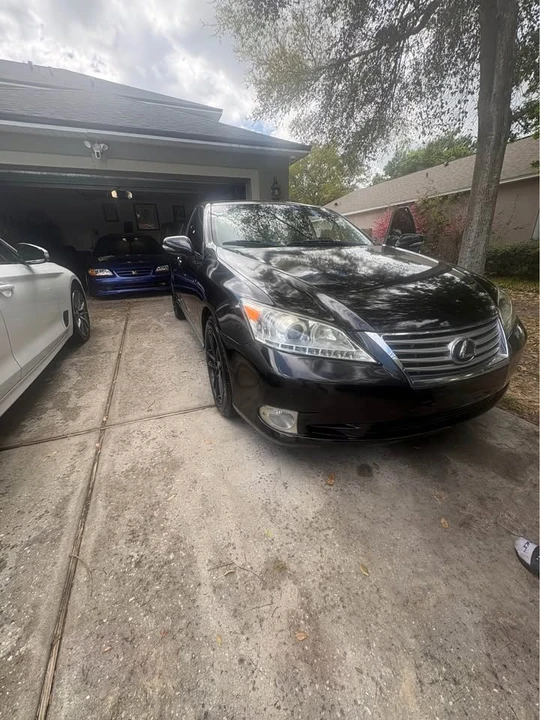 2012 Lexus ES 5th Gen - Image 3 of 15