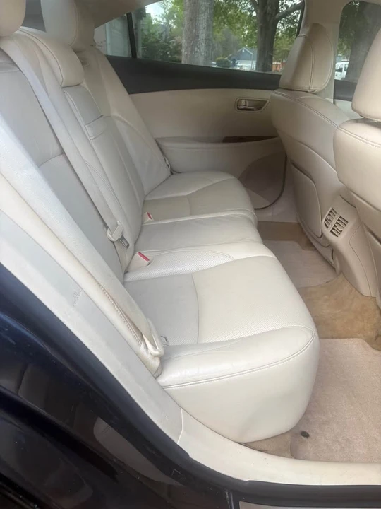 2012 Lexus ES 5th Gen - Image 10 of 15