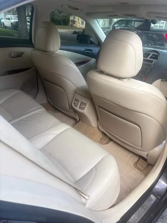 2012 Lexus ES 5th Gen - Image 11 of 15