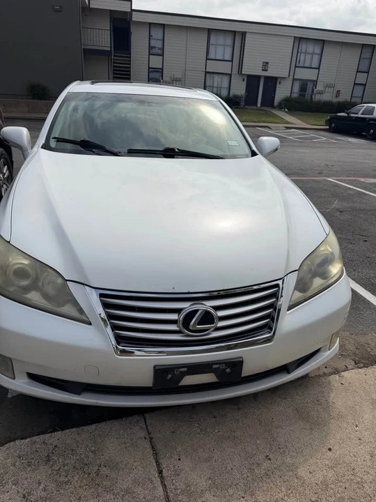 2012 Lexus ES 5th Gen - Image 10 of 10