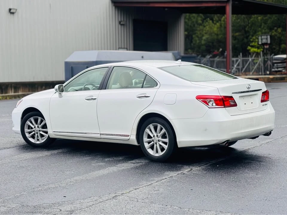 2012 Lexus ES 5th Gen - Image 3 of 11