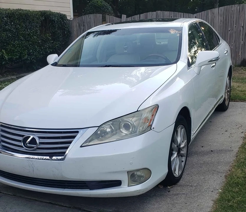 2012 Lexus ES 5th Gen - Image 6 of 11