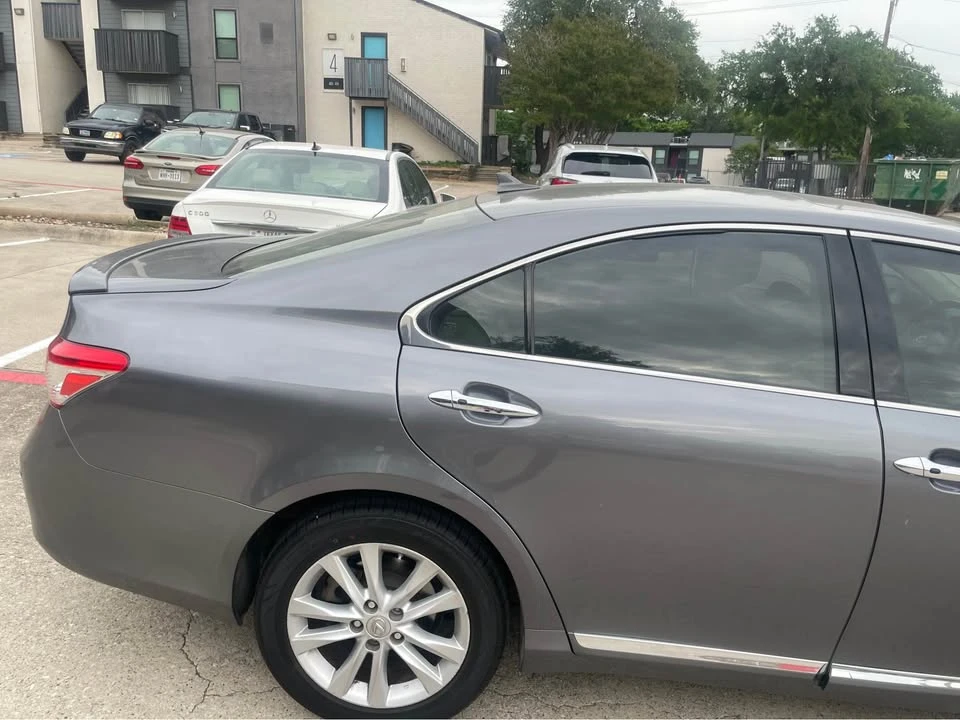 2012 Lexus ES 5th Gen - Image 7 of 12
