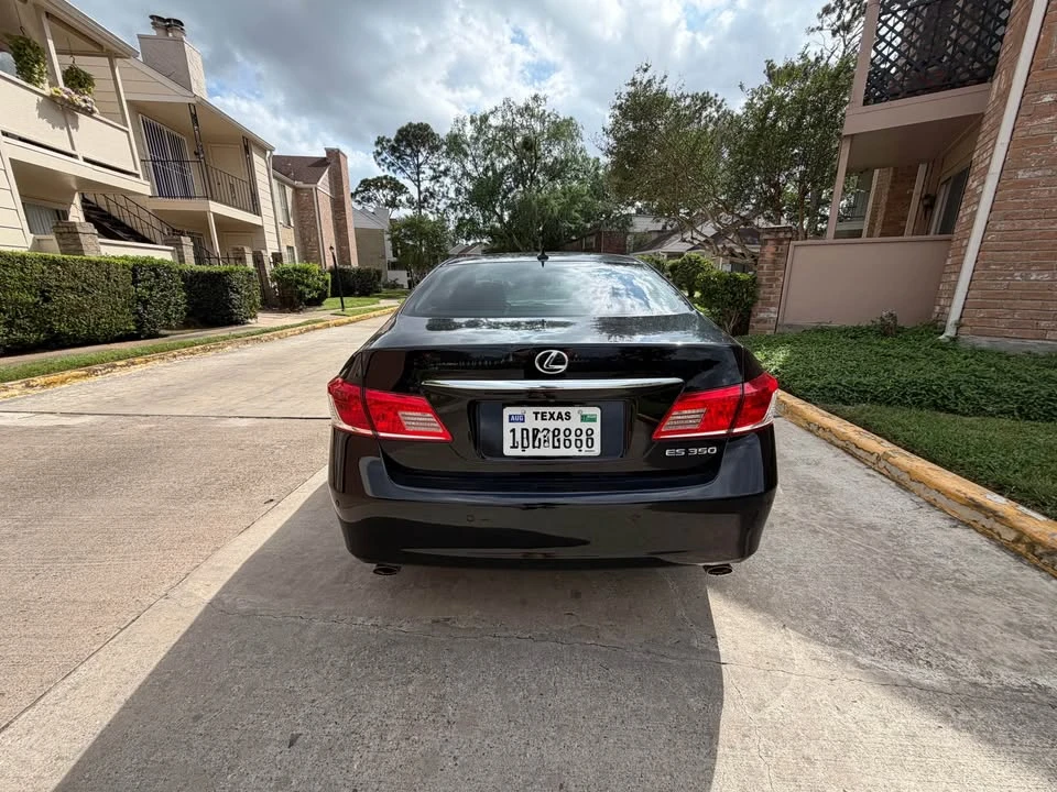 2012 Lexus ES 5th Gen - Image 6 of 20