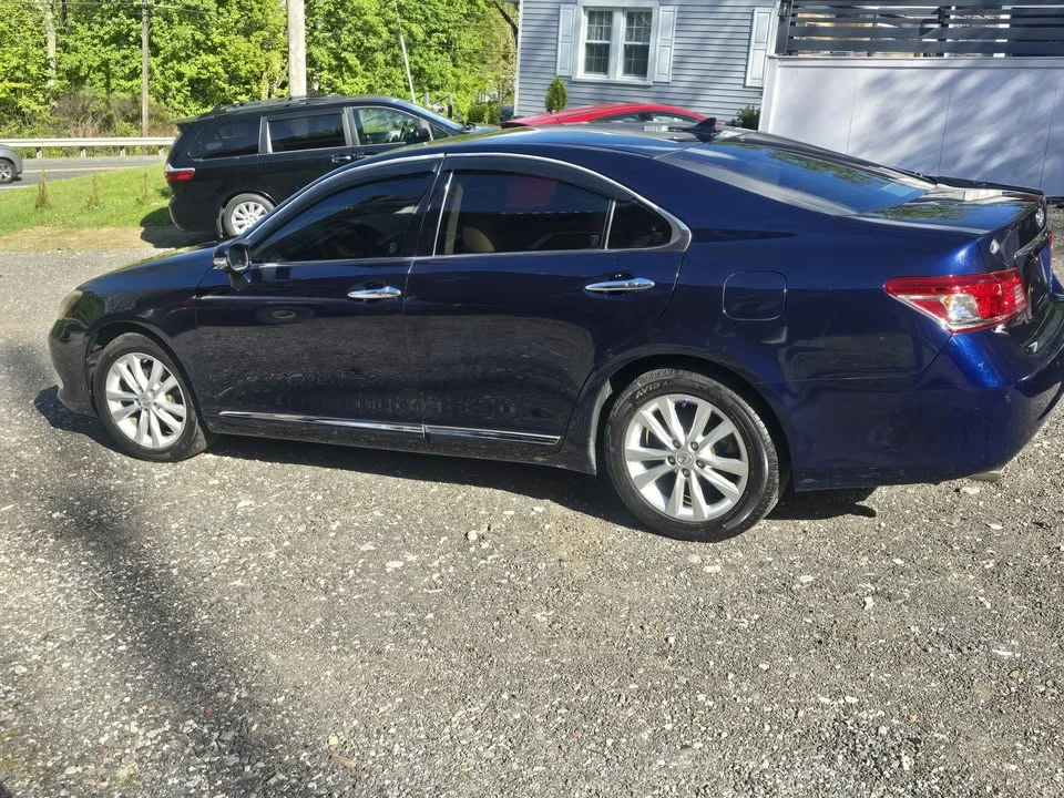 2012 Lexus ES 5th Gen - Image 13 of 15