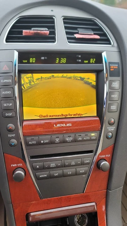 2012 Lexus ES 5th Gen - Image 13 of 20