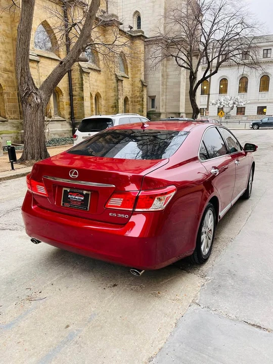 2012 Lexus ES 5th Gen - Image 4 of 19