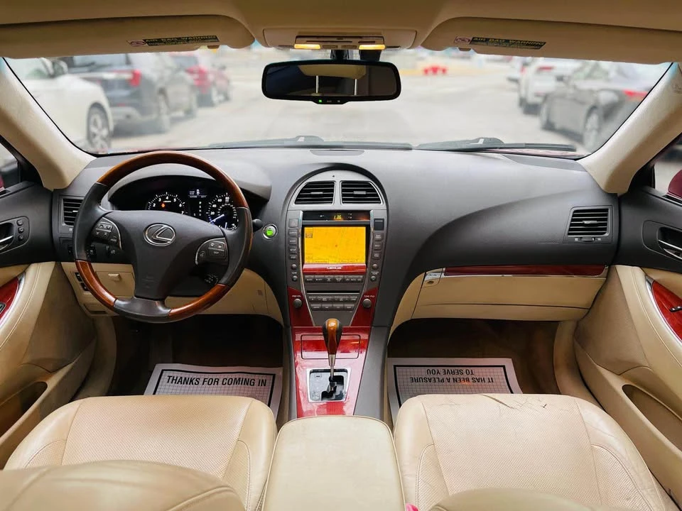 2012 Lexus ES 5th Gen - Image 14 of 19
